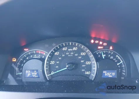 2015 Toyota Camry Le z USA, uszkodzony, nr VIN 4T4BF1FK0FR494773